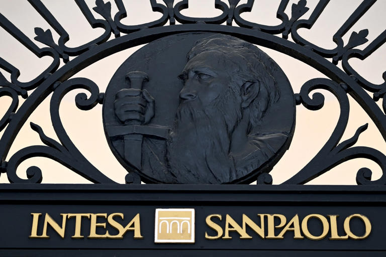 Intesa sweetens Monte dei Paschi bid to $35.3 billion, but warns on ...