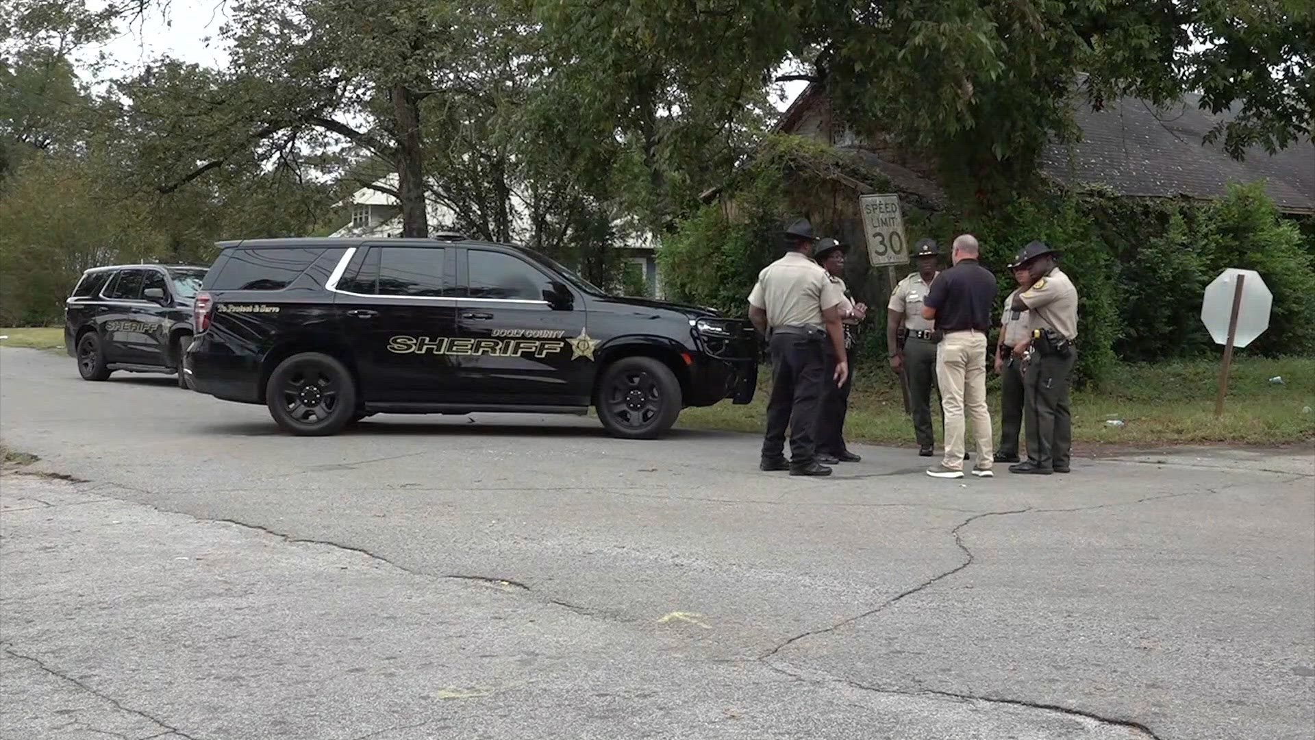 2 dead, 35 hurt in shooting at Georgia block party, authorities say