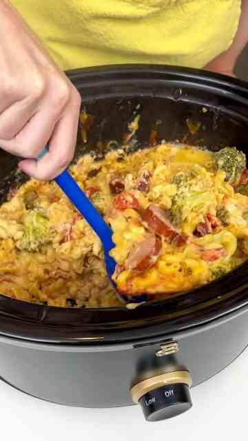 Easy crockpot mac and cheese with delicious add ins