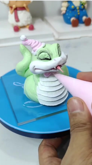 Easy cake decorating ideas