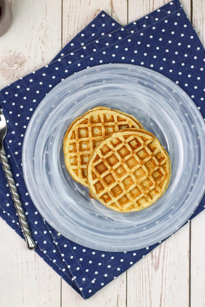 Easy 2-point Weight Watchers waffles ready in 4 minutes
