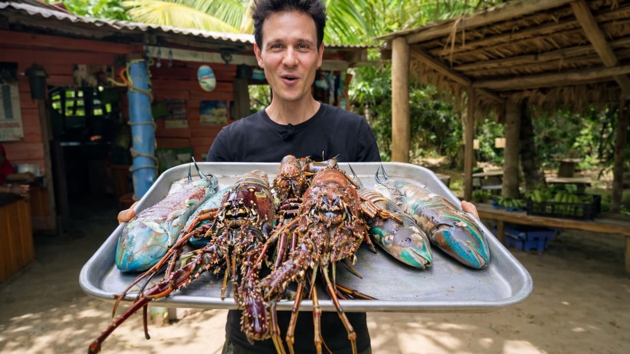 This Caribbean lobster weighed 4 pounds… its giant tail barely fit over ...