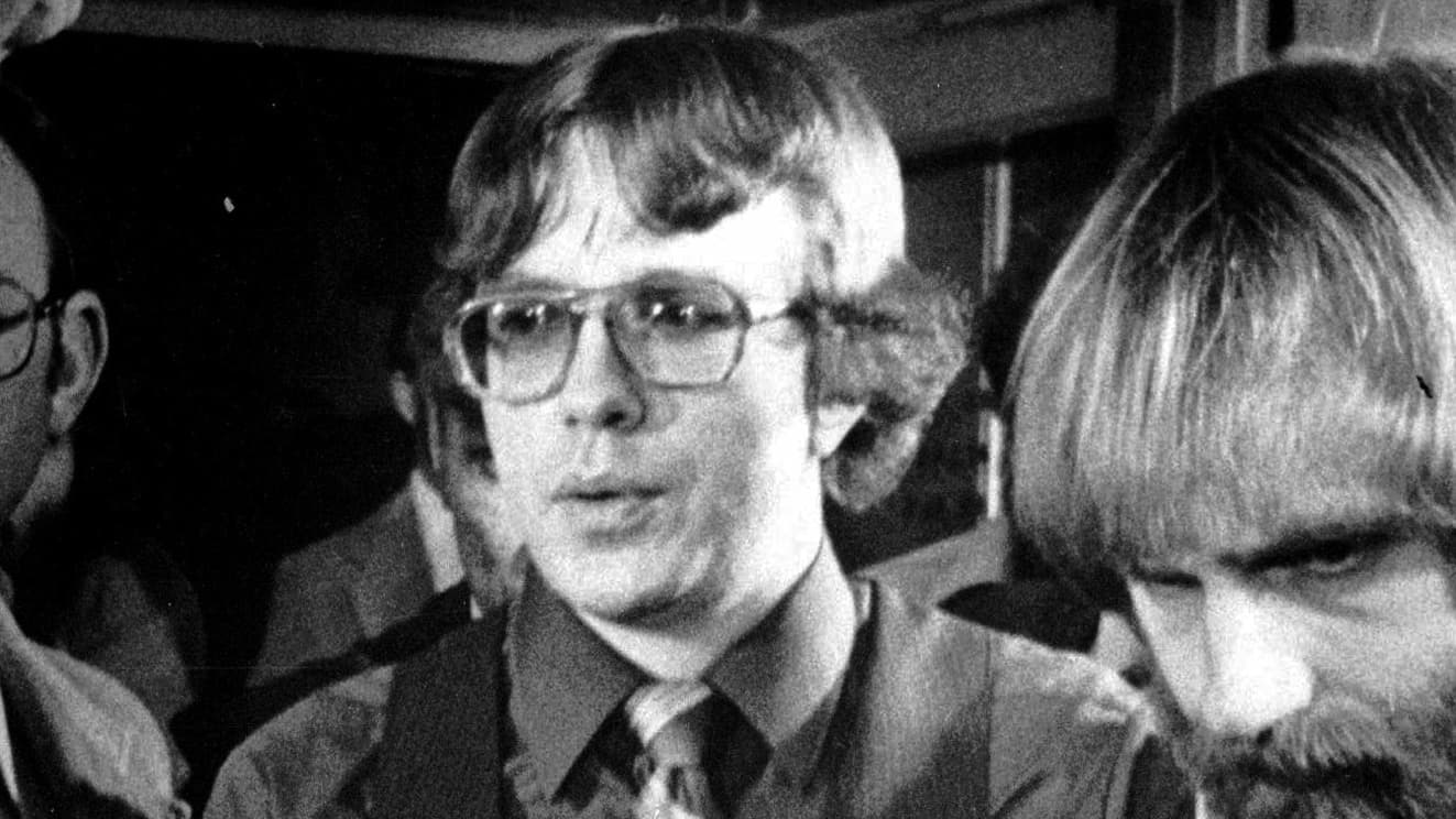 Joseph Paul Franklin sniped 2 young men in a public park—then vanished ...