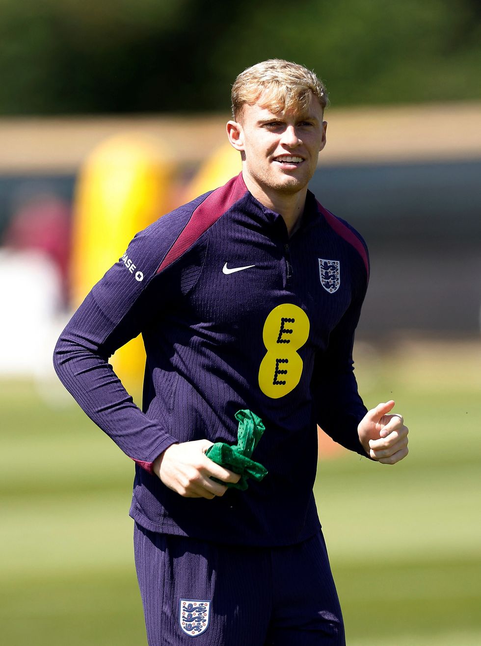 Ex-Everton star tips England defender to take his game up a level and ...