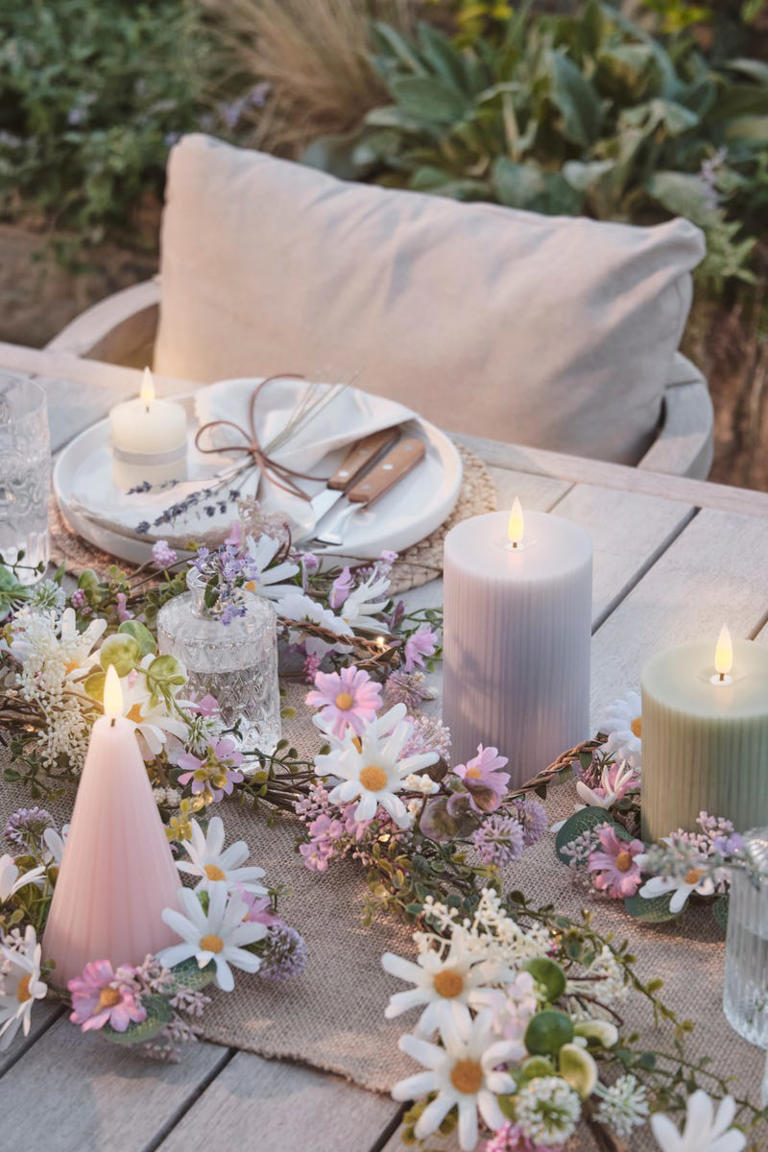 Stacey Solomon’s Bridgerton-style dining room look is easy to copy ...