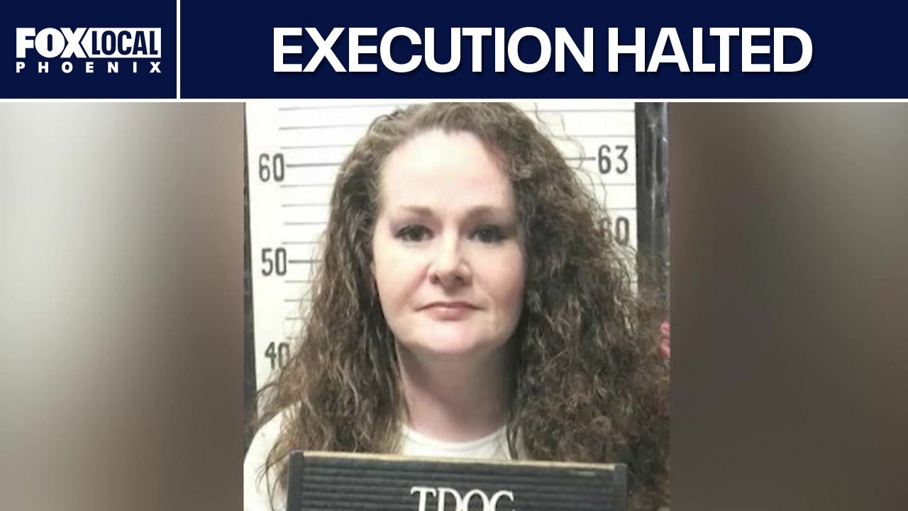 Tennessee halts executions as prison chief resigns