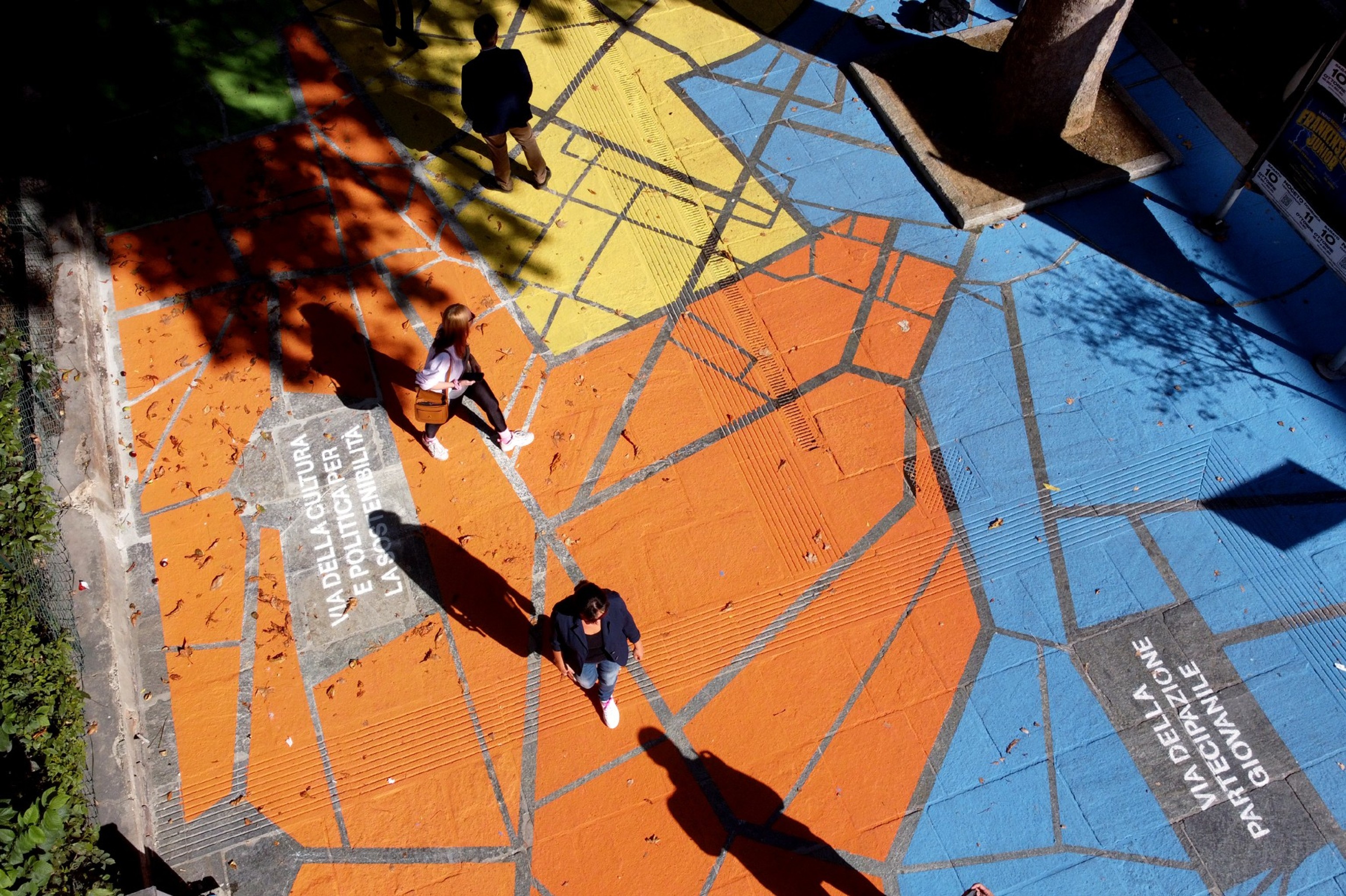 A Parma una via del centro si colora con 'l'urbanismo tattico'