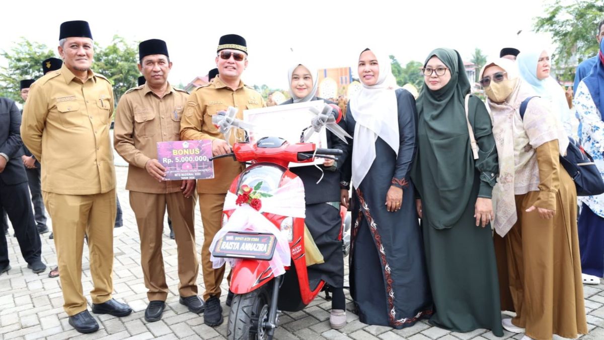 Raisya Annazira Raih Juara I MTQ Nasional, Ayah Wa Serahkan Motor dan Bonus