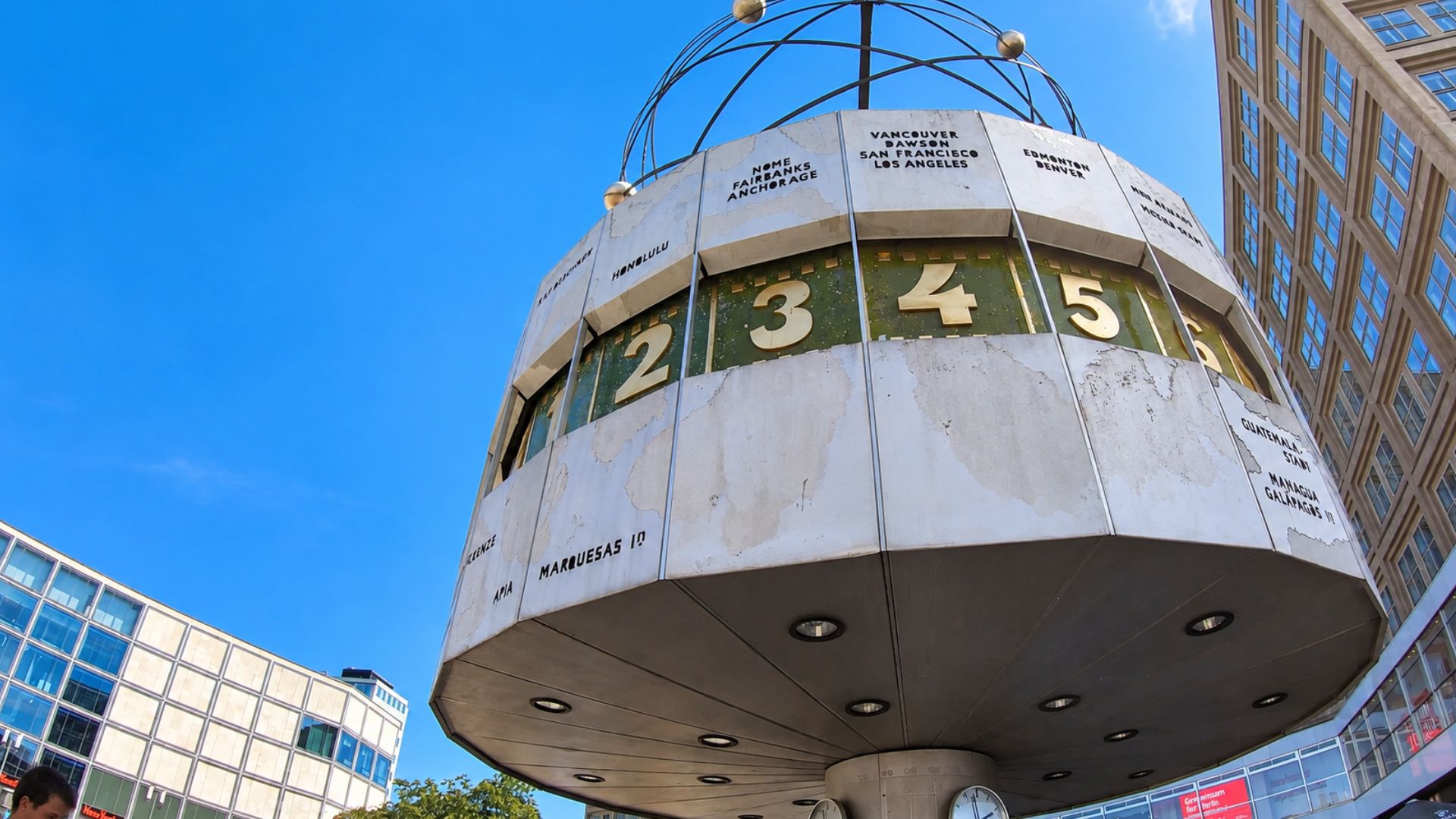 Alexanderplatz through Berlin’s famous world clock (4K)