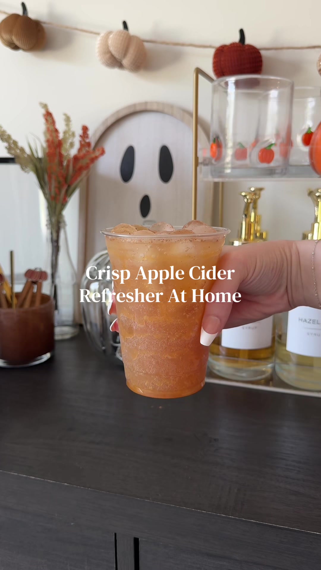 A bubbly apple cider drink with rich caramel flavor