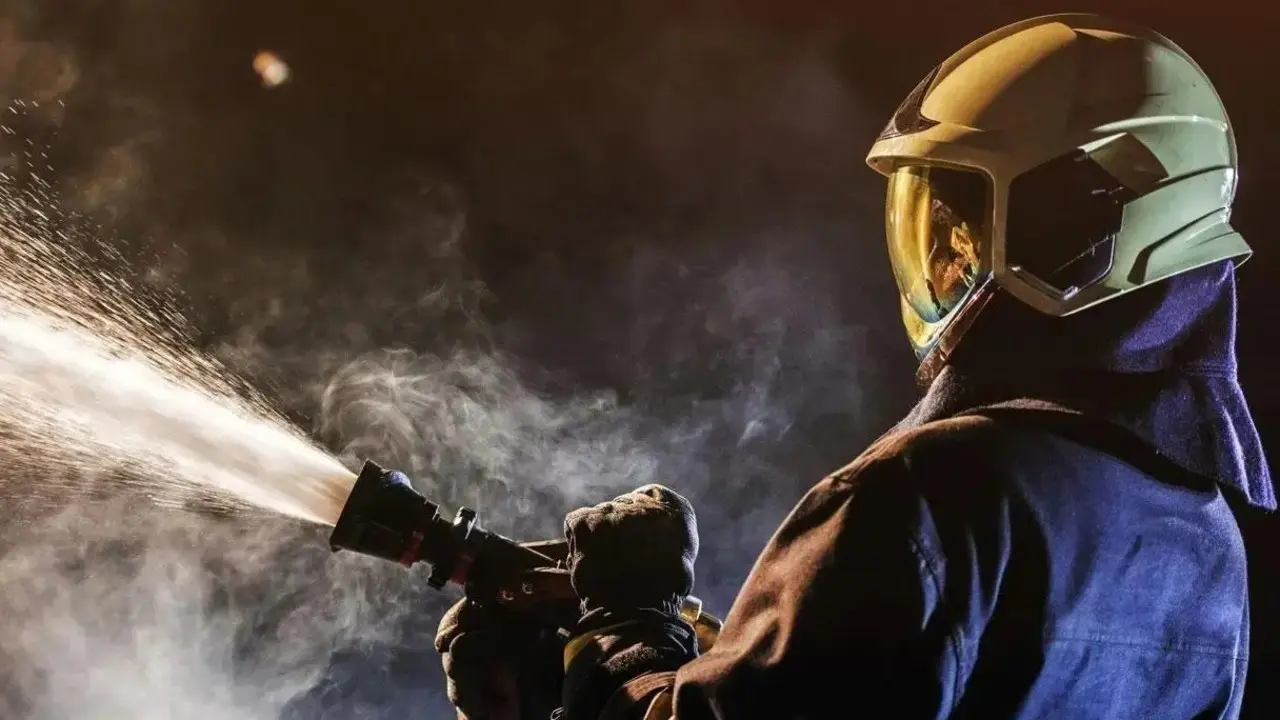 Fire breaks out at shooting set in Goregaon's Film City
