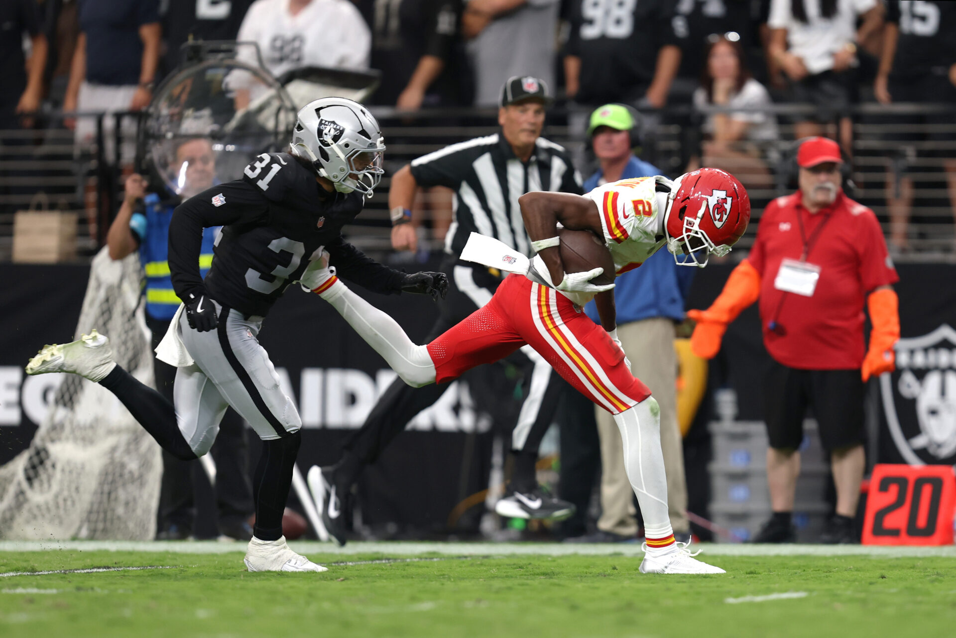 Alternate angle of Tyquan Thornton’s gruesome ankle injury shows his ...