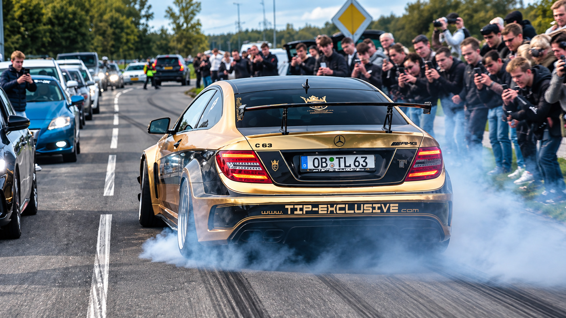 Modified cars fill the exit at Assen car show
