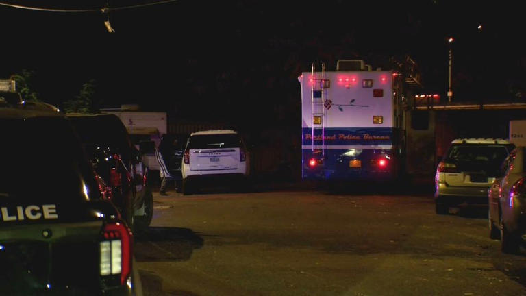 Police identify man shot dead in SE Portland home; no arrests made