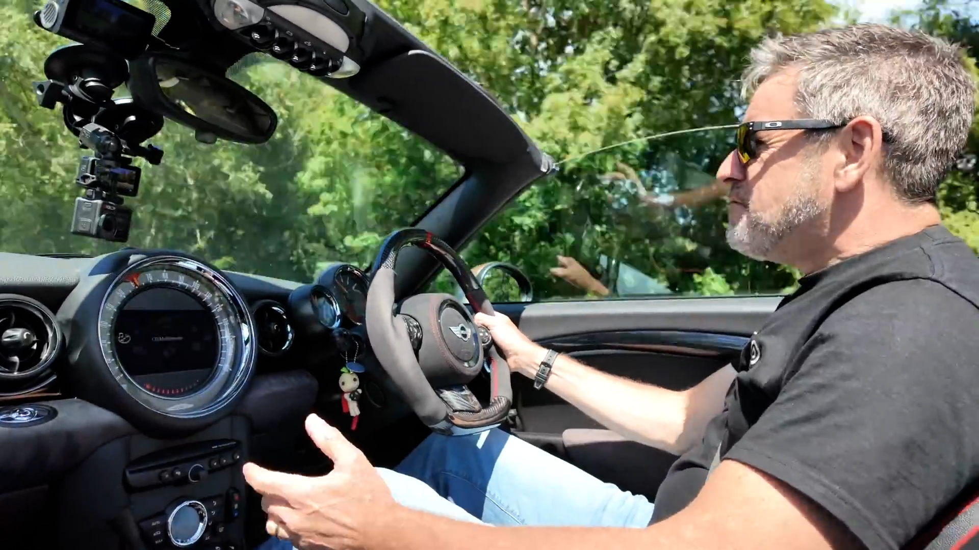 Testing the performance and agility of the Mini Roadster JCW