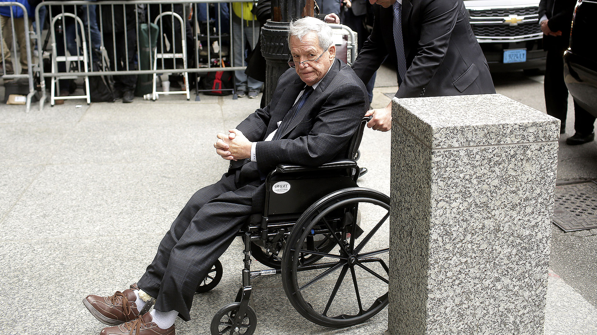 Disgraced former House Speaker Dennis Hastert dies at 84