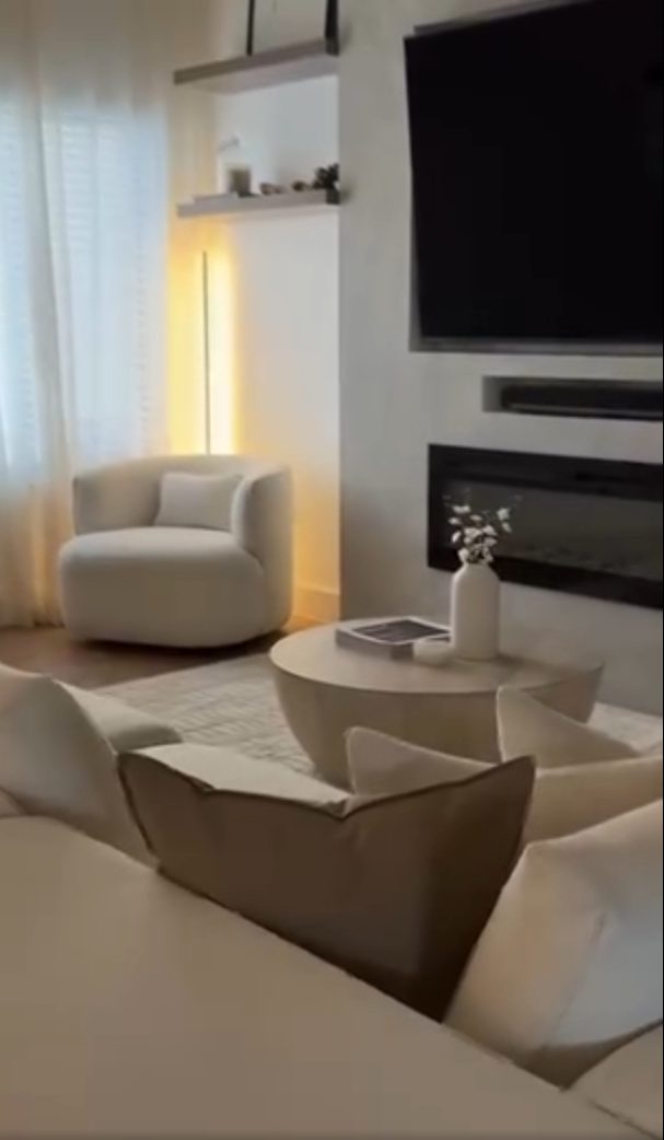 Neutral spring decor ideas that make your living room feel fresh