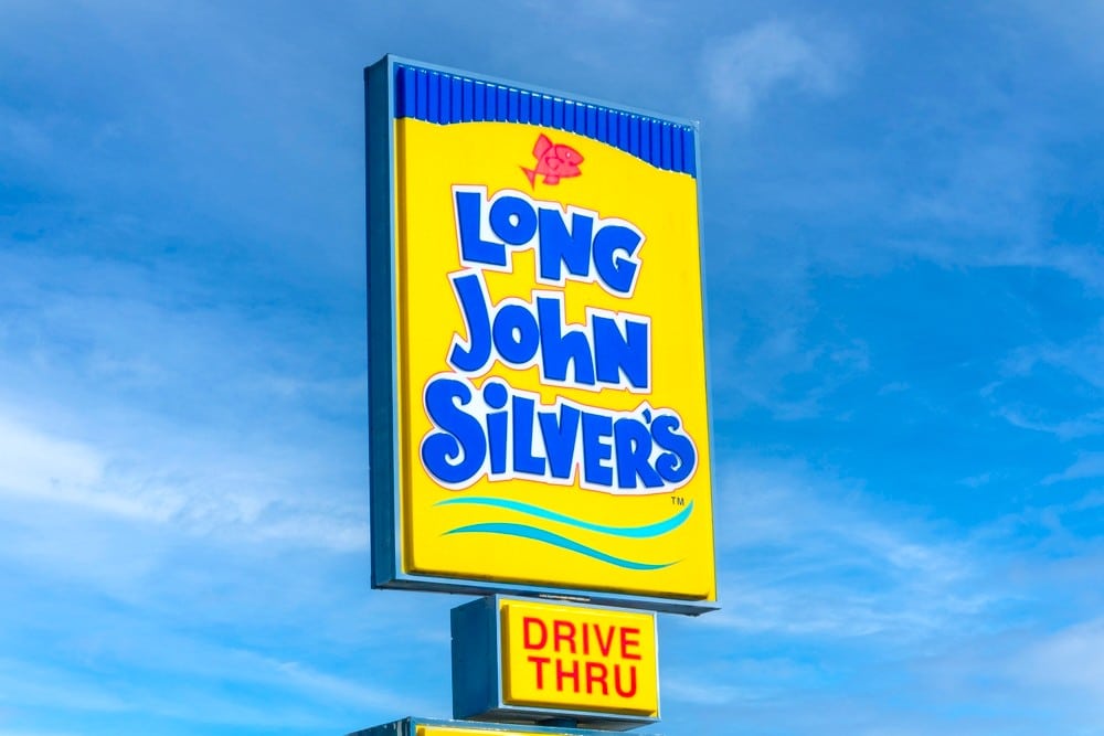 The Fast-Food Chain You’d Never Expect Just Added $1.99 Chicken Wings ...
