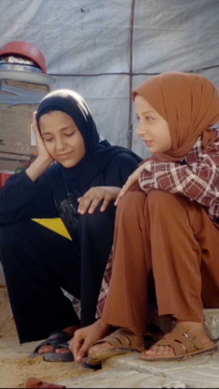 Teenager shows BBC life inside Gaza displacement camp