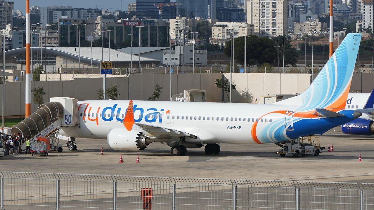 FlyDubai co-pilot's 'plan B' revealed: Crash jet at US military base in ...