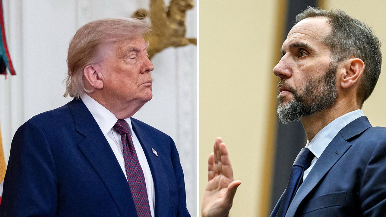 Jack Smith sparks Donald Trump outrage by wearing 'No Kings' shirt at ...