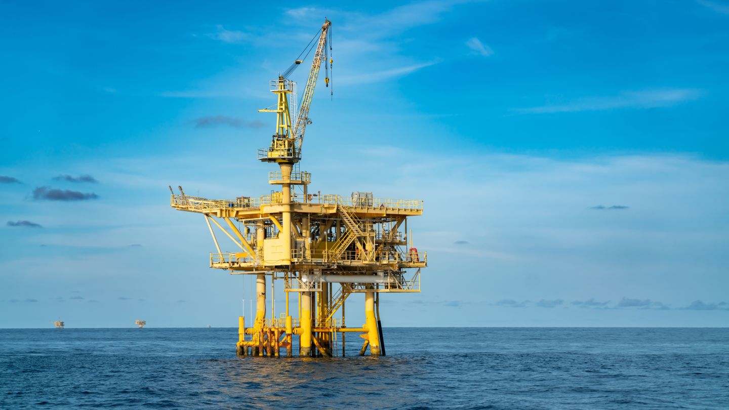 Suncor to sell East Coast offshore stakes in Canada to Ithaca for $860M