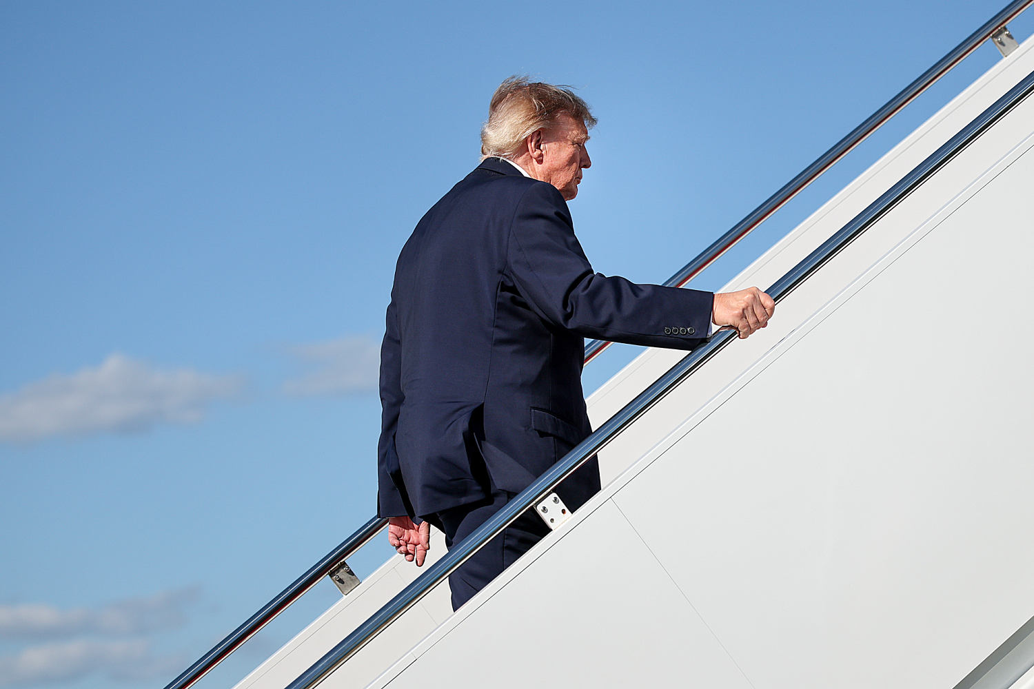 White House removes Politico from press pool for Trump’s trip to Nebraska