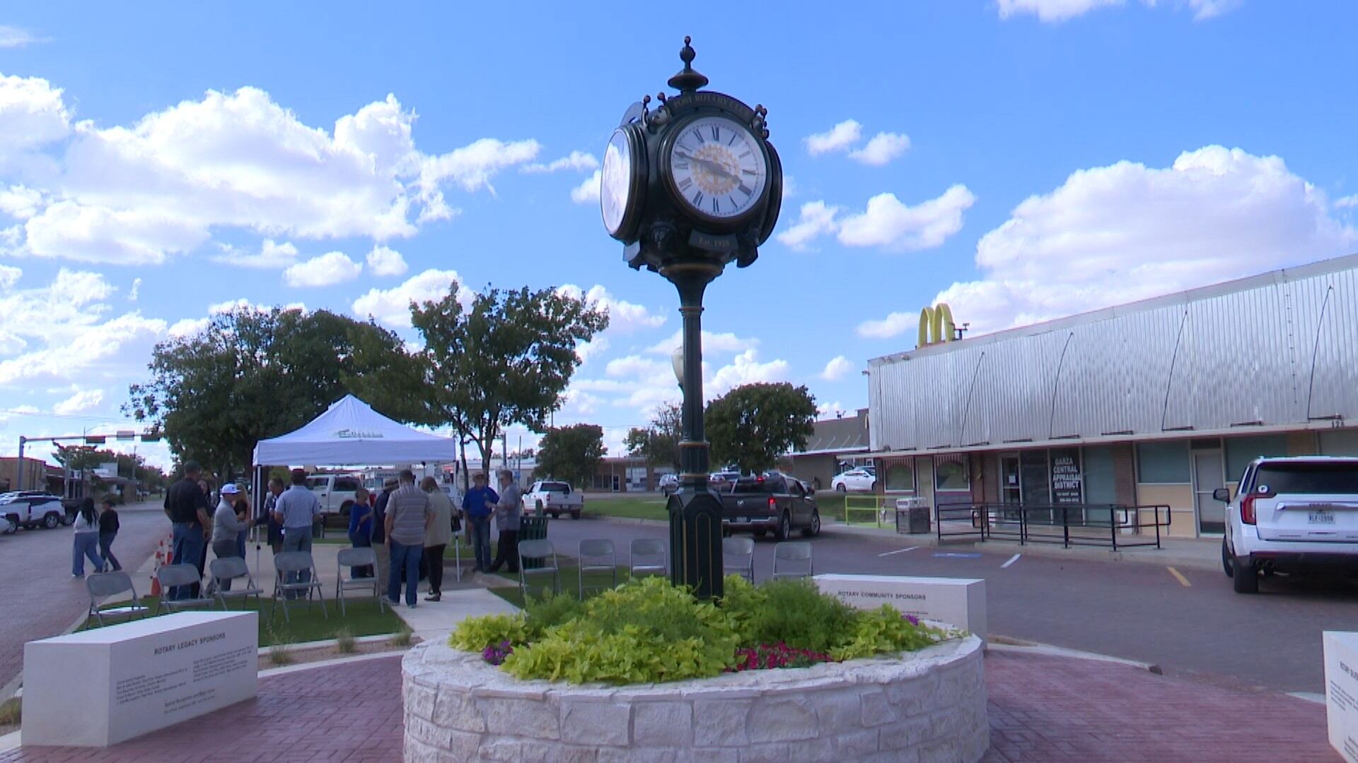 Post Rotary Club dedicates centennial clock