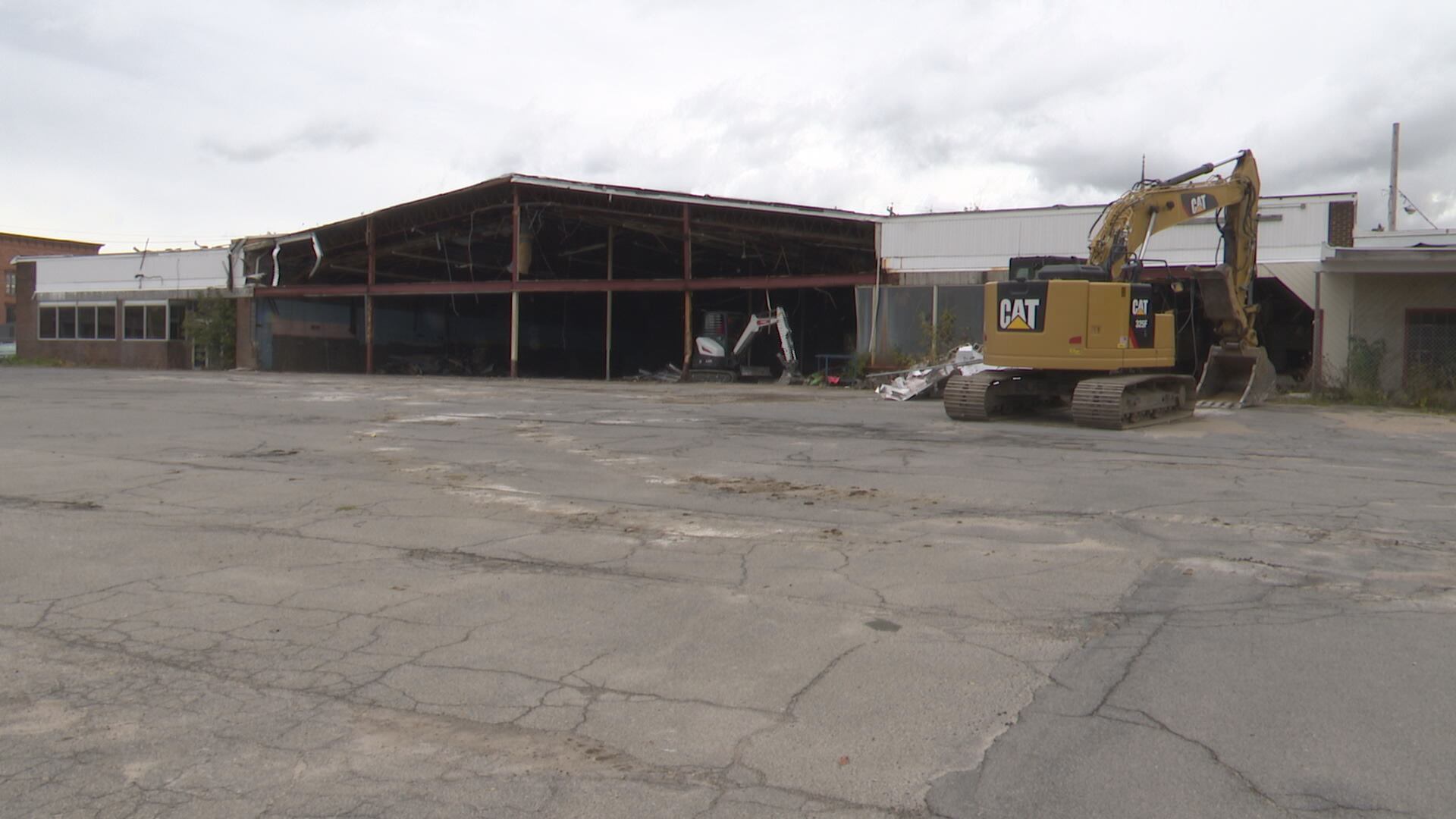 Demolition underway at Canton’s Midtown Plaza