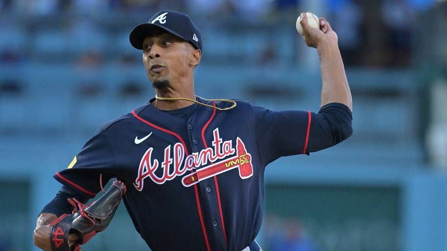 Mariners' $2,000 bet on Ray Kerr kicked off his journey to Braves ...