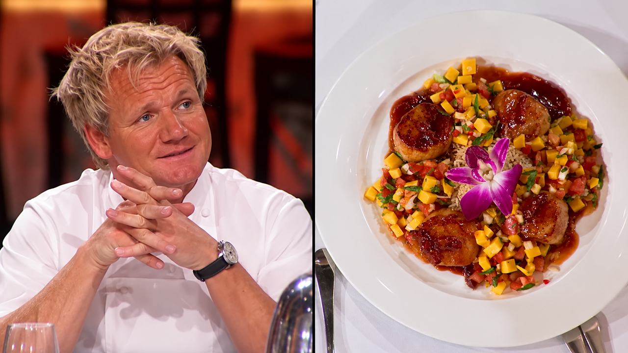 Chef forgets a pescatarian warning and serves bacon-covered scallops