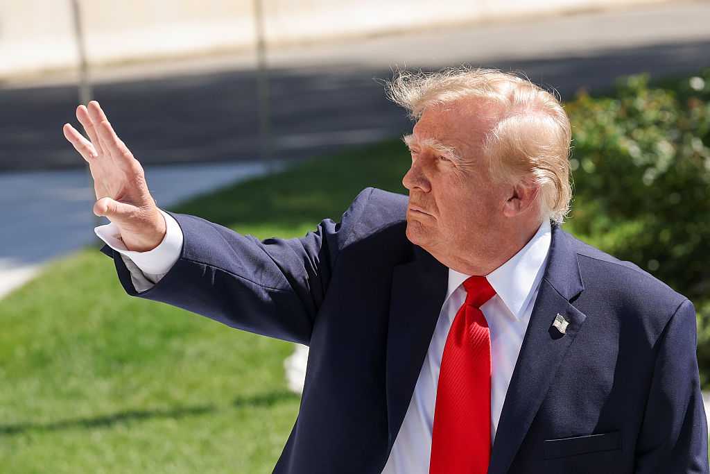 President Trump touts red-dyed diesel order, backs Nebraska Republicans at Grand Island rally