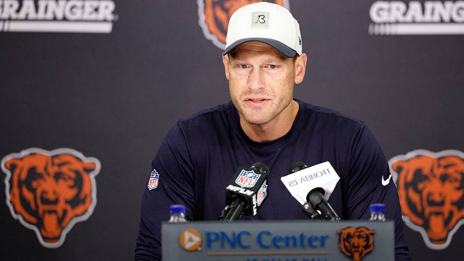 Ben Johnson leaves no doubt about Bears' Week 5 QB decision between ...