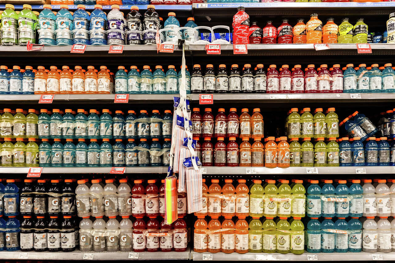 More than 122,000 cases of Gatorade recalled over undeclared dyes ...