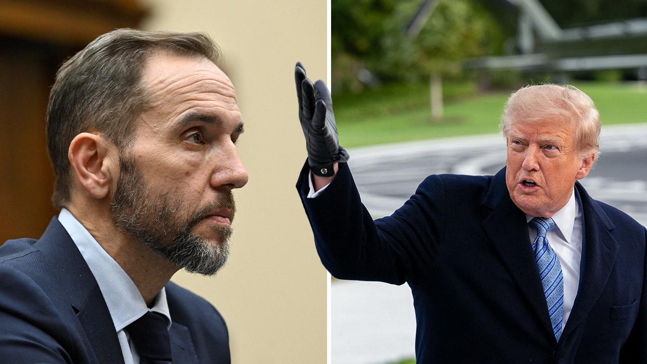 Jack Smith sparks Donald Trump outrage by wearing 'No Kings' shirt at ...