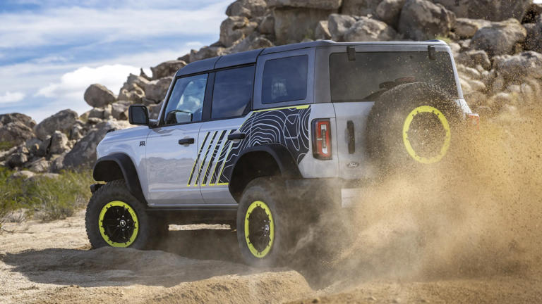 Ford’s new Bronco brings Raptor energy without the apex-level price tag