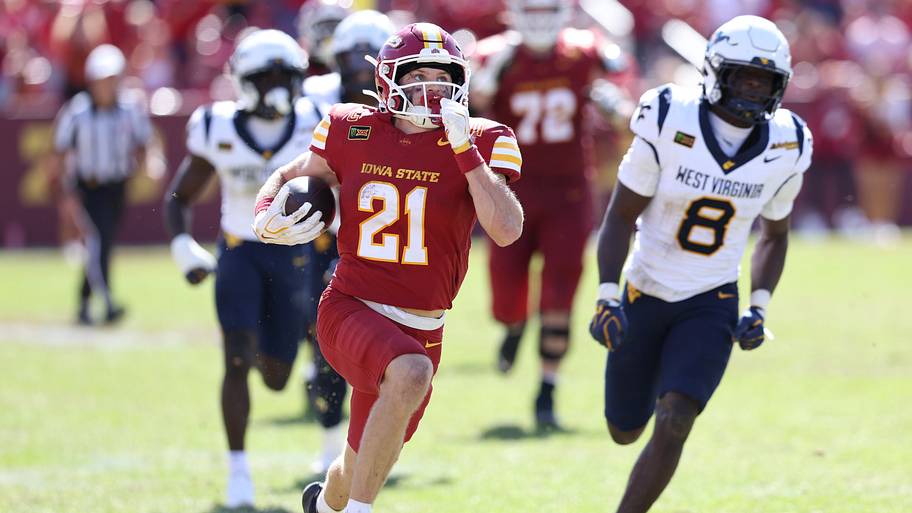 Iowa State football's Aiden Flora brings home multiple weekly awards