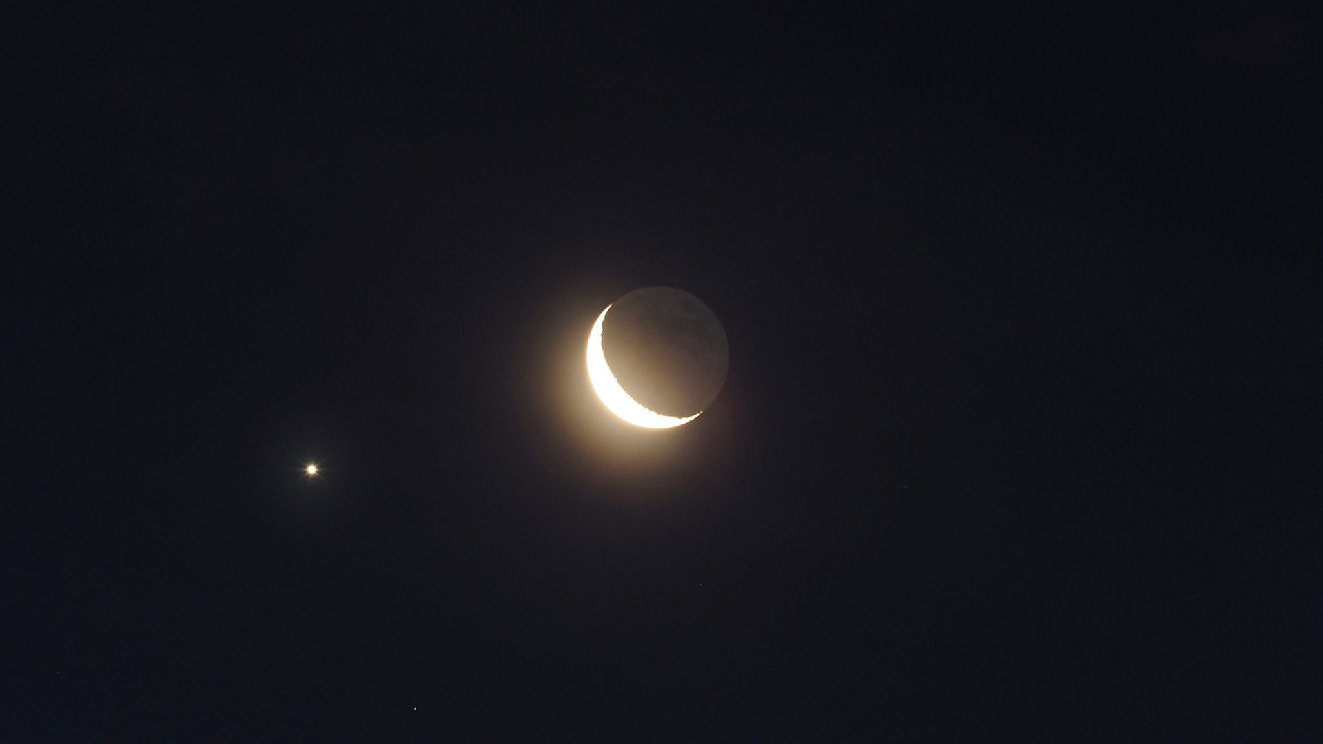Set your alarm: Jupiter will disappear behind the moon in a once-in-a ...