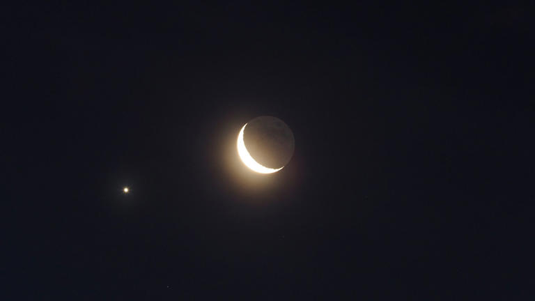 Set your alarm: Jupiter will disappear behind the moon in a once-in-a ...