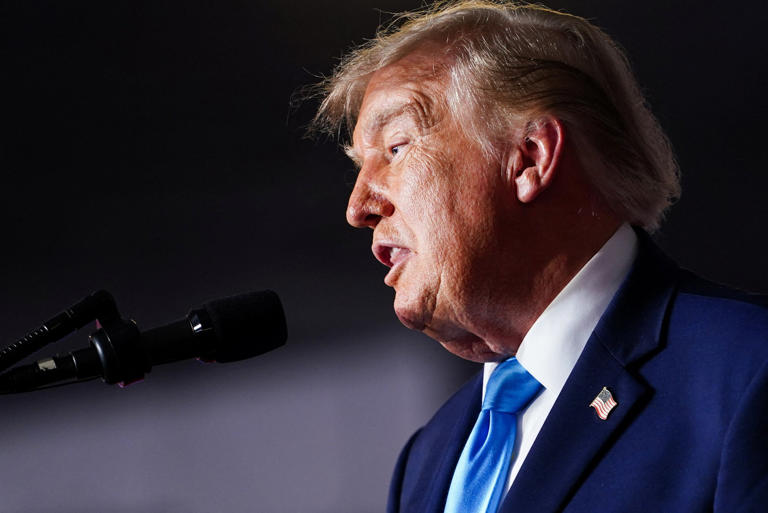 Trump offers up two US cities in bonkers war talk