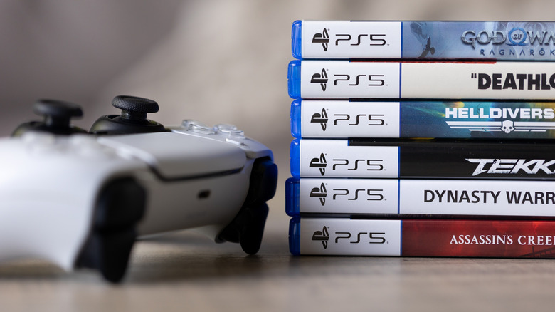 What does the padlock symbol mean in your PlayStation 5 game library?