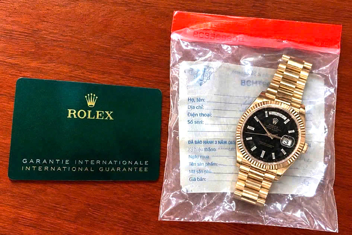 Trộm đồng hồ Rolex 1,7 tỷ đồng của bạn