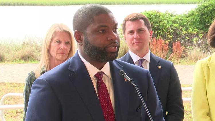 Byron Donalds unveils waterway restoration plan, emphasizes bipartisan approach in governor's race