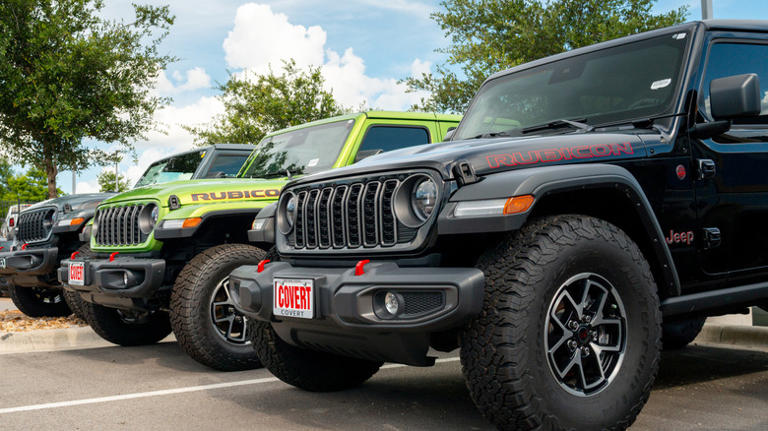 US ends two-year investigation into Jeep fire risks