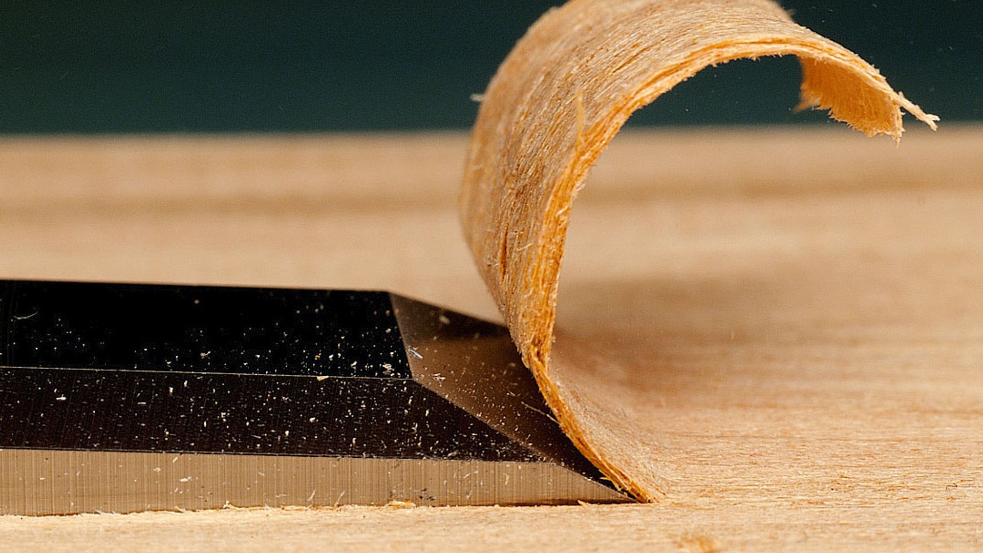 Everyday woodworking tricks and quick fixes anyone can master