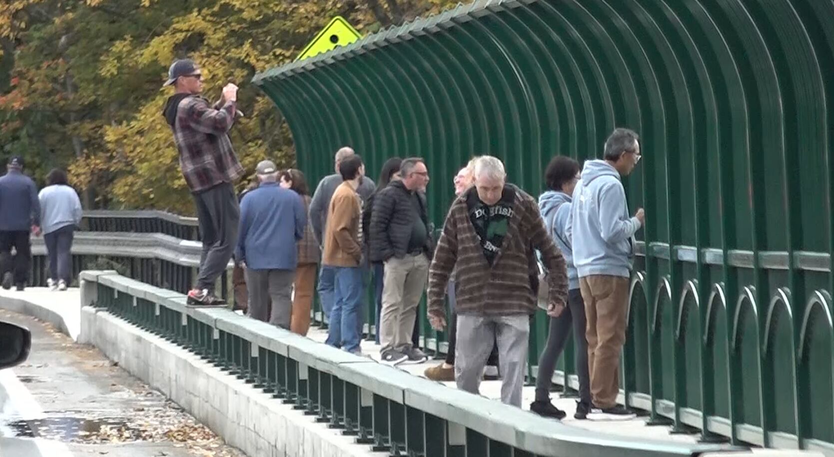 Newly refurbished Quechee Gorge Bridge a big draw for leaf peepers