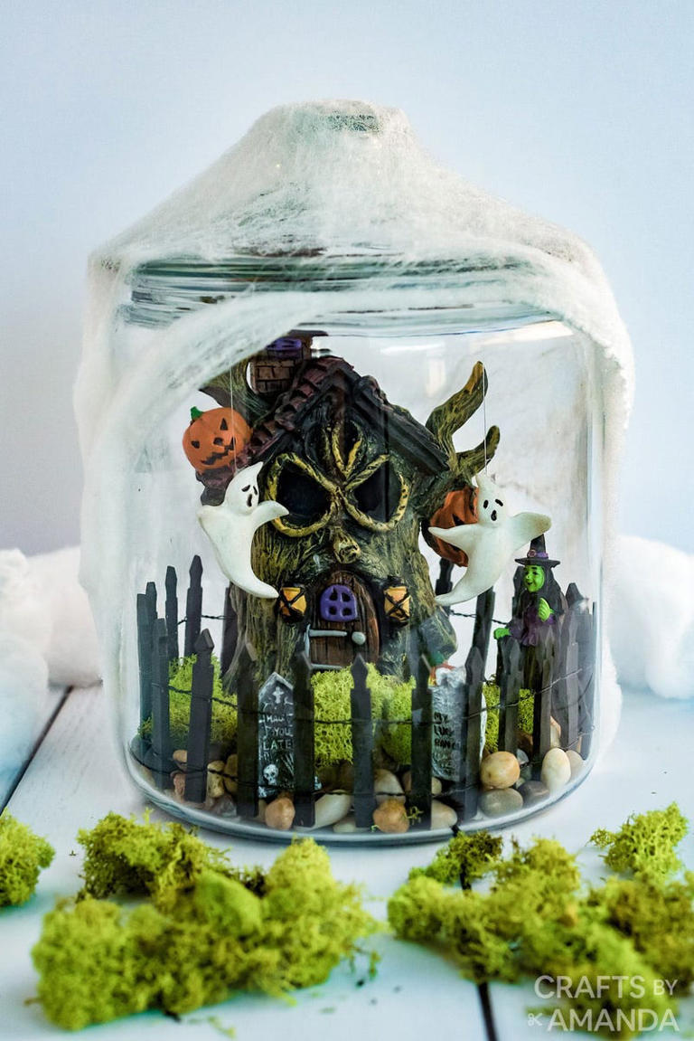 These easy crafts let kids make their own Halloween magic
