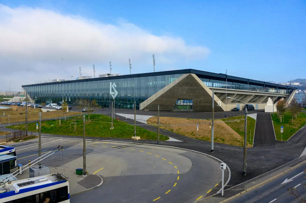 Le stade de la Tuilière a coûté 9 millions de plus que prévu