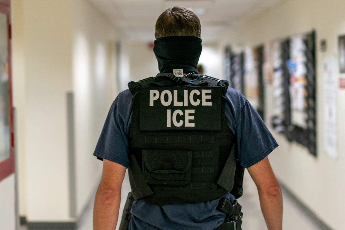 Arrestan en Miami a hombre que se hizo pasar por agente de ICE durante ...