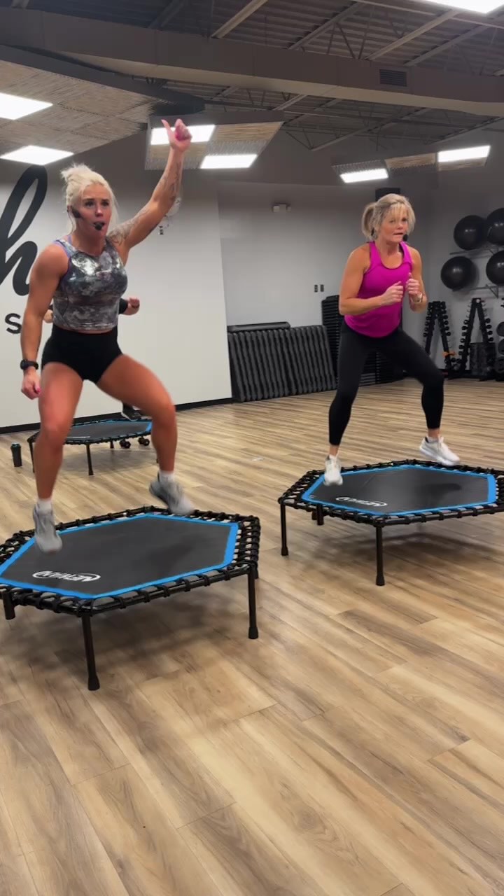 Combining trampoline exercise with bootcamp training